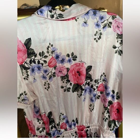 Victoria’s Secret Pink shorts pajamas floral print size XL NEW Romper pocket - Picture 12 of 13